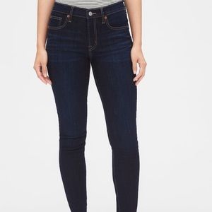 GAP mid rise true skinny jean in dark blue